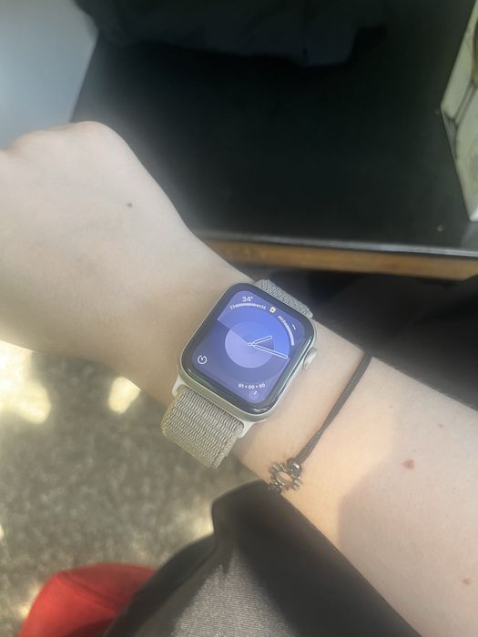 Apple Watch SE 41 мм