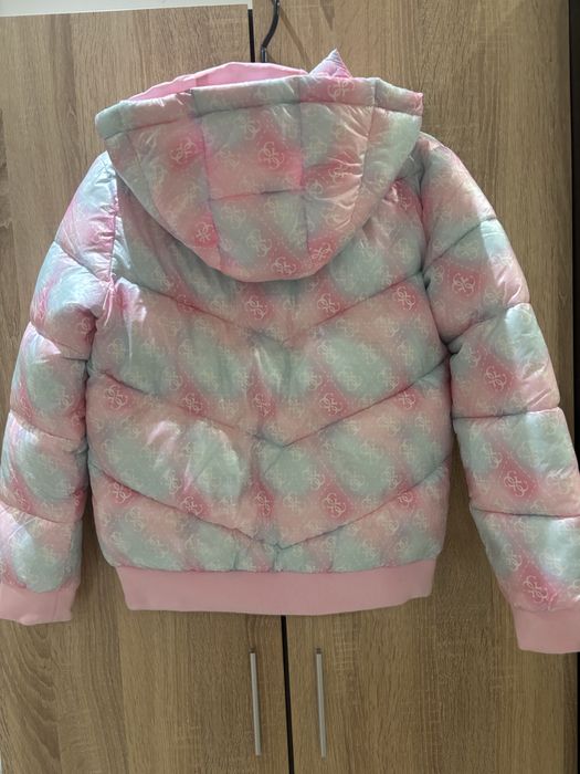 Оригинално Зимно яке Guess