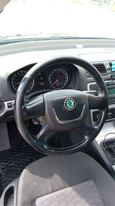 Vând Skoda Octavia GreenLine, sedan, an 2011, 318.000 km