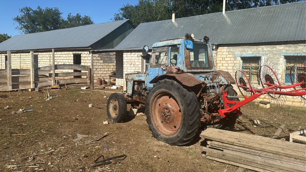 Продам трактор мтз80