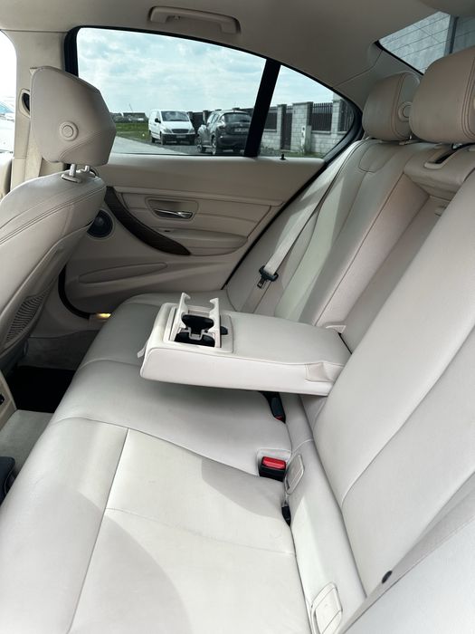 BMW  328i  F30  245 CP !!