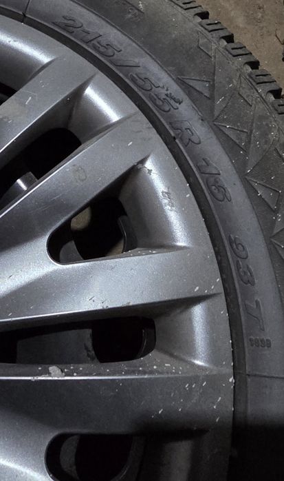 AnvelopePIRELLIm+s+jenti+capace 215×55×R16