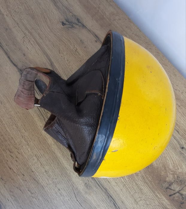 Стара ретро винтидж моторжийска каска - топ цена !