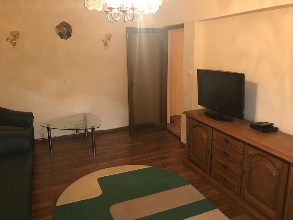 Apartament 2 camere de închiriat