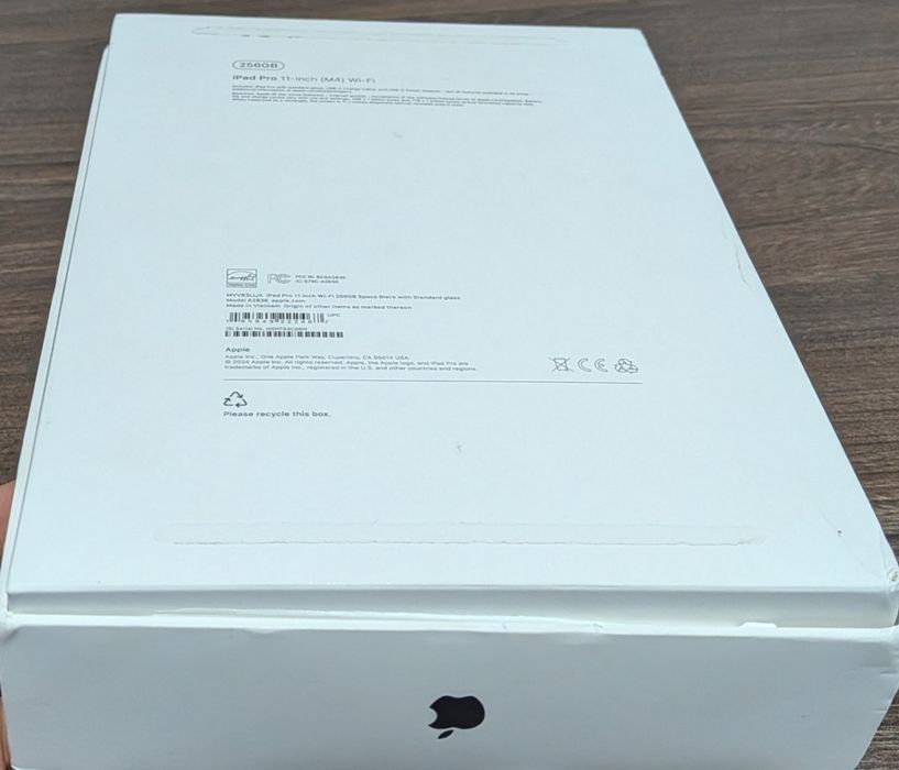 Ipad pro 11 м4 сотилади 256 gb wi-fi
