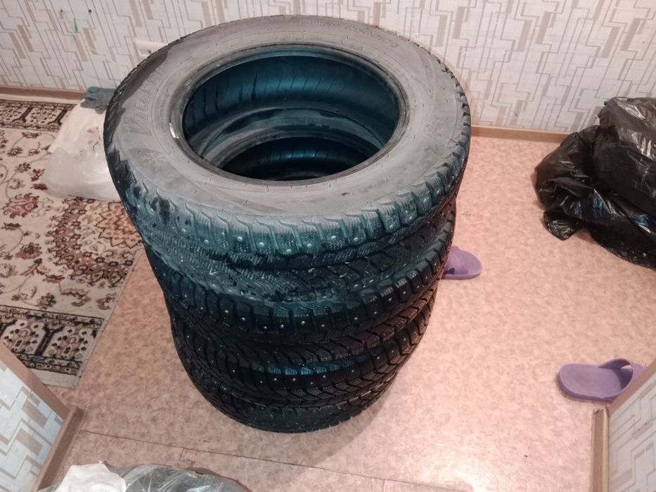 Зимняя шины колеса
