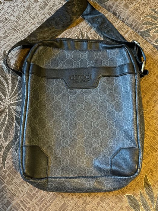 луксозна мъжка чантичка GUCCI