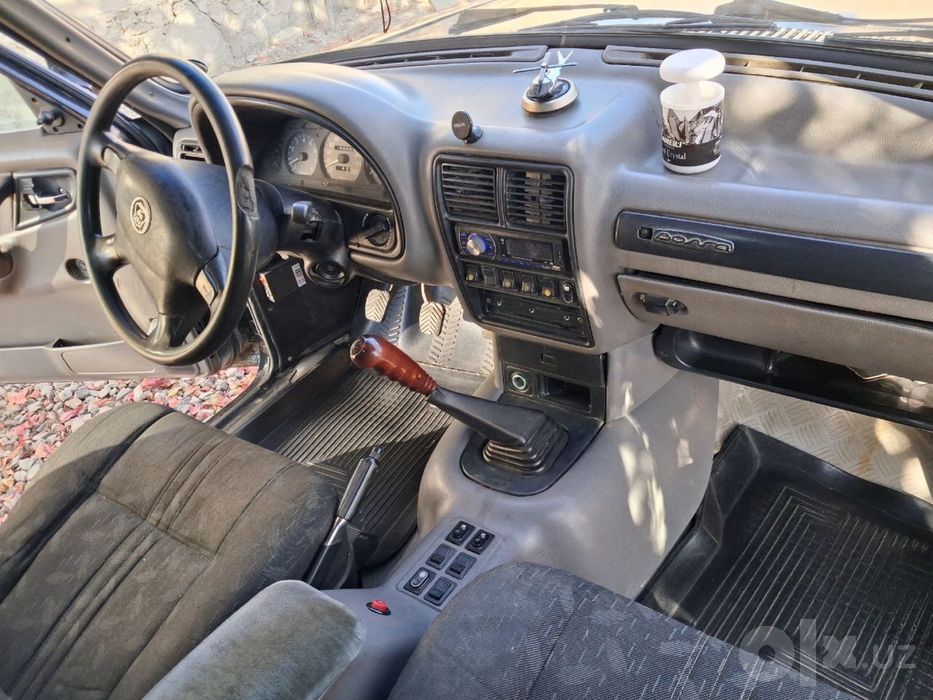 ВОЛГА 3102 срочна сотилади.