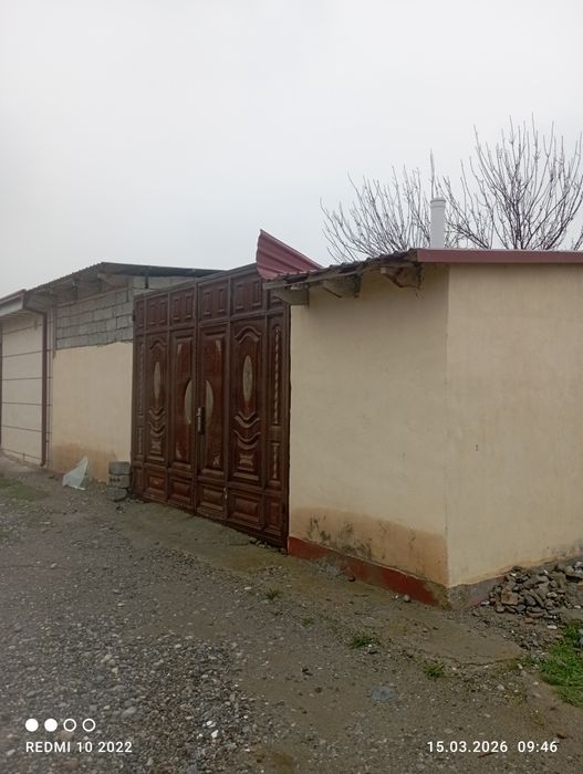 2сотихли котеж сотилади углавойда жойлашган 3хонали холати уртача