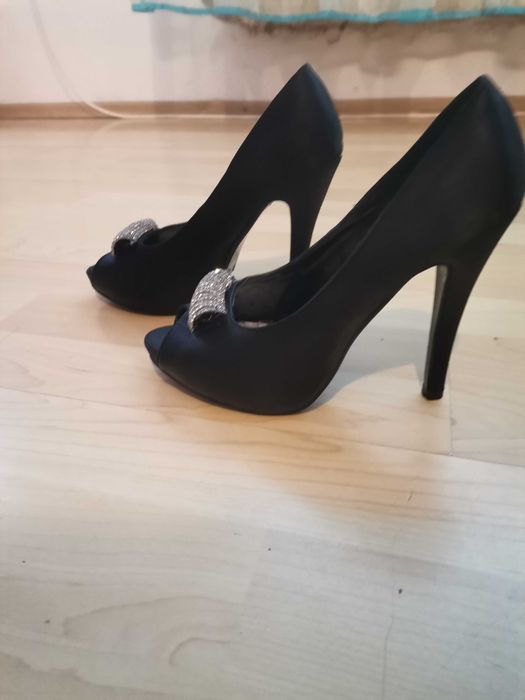 Официални дамски обувки