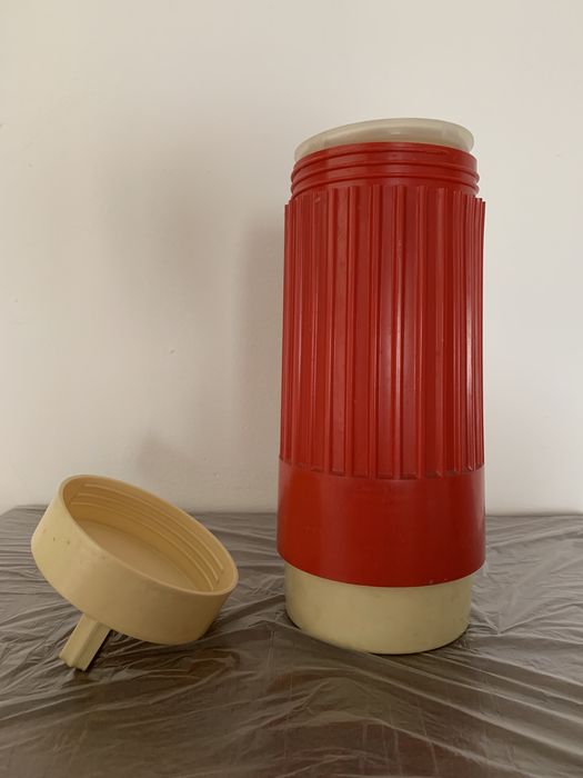 Соц термоси манерка кана комплект чаши чинии туризъм къмпинг каравана