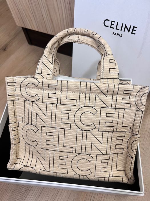 Светла лятна чанта celine