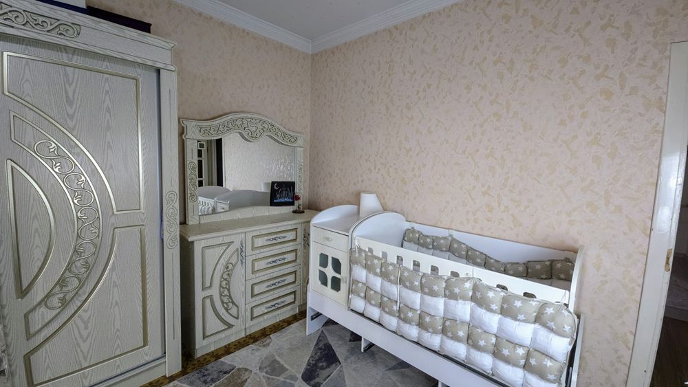 Chorsu yo'l yuzida kvartira  3/4/4