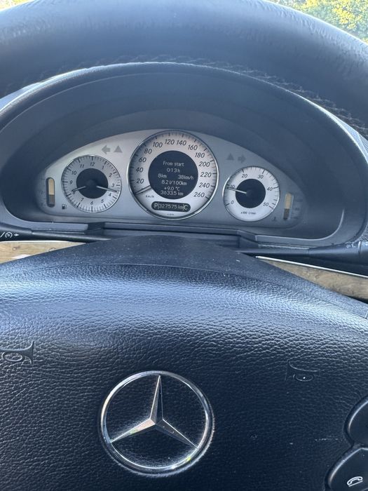 Vand Mercedes E 200 cdi 136 cai facelift/2008