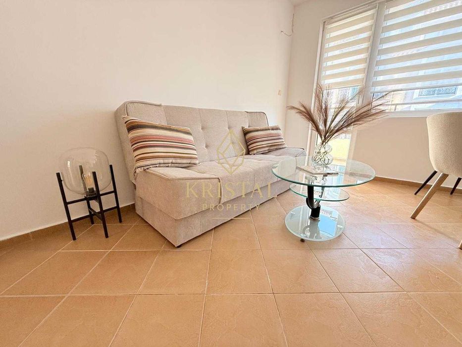 Продава се Тристаен апартамент в к.к. Слънчев бряг - 84 кв.м за 583 €/кв.м - Снимка #2