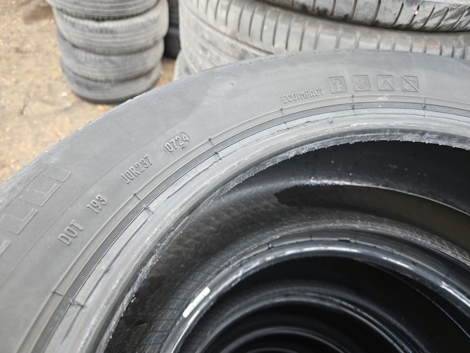 4бр. 215 55 17 Pirelli летни.