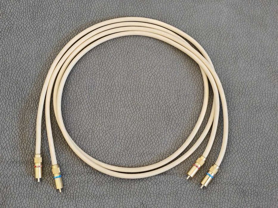 Межблочный кабель Van den Hul The Name - 1,5 метра (Нидерланды)