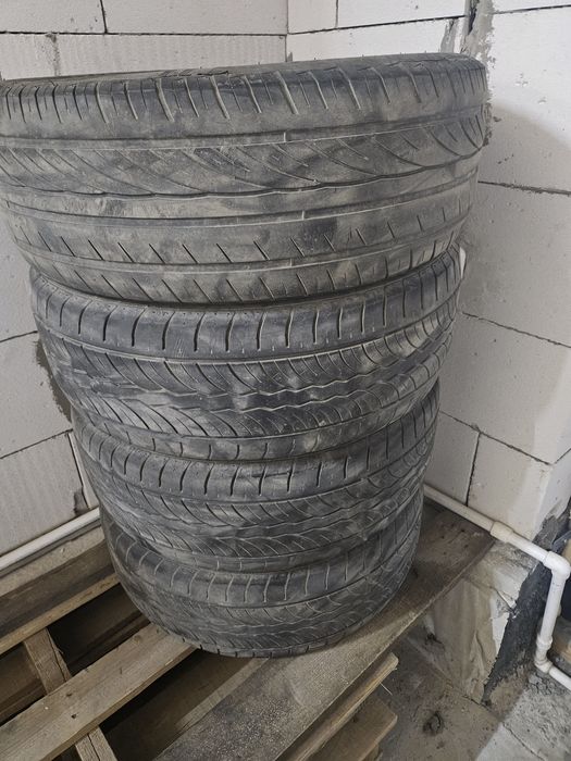 Продам покрышки 225/55/18