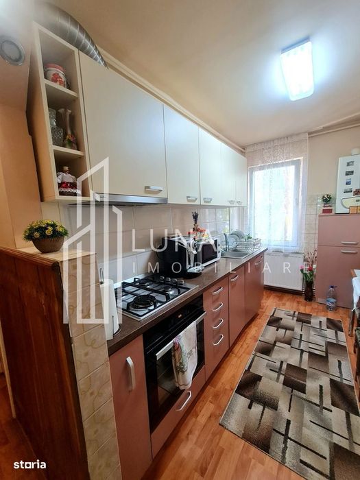 Apartament decomandat cu 3 camere de vânzare | Tudor