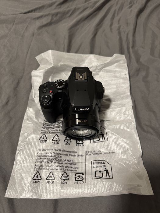 Vând Panasonic Lumix DC-FZ82D – Nouă, nefolosită
