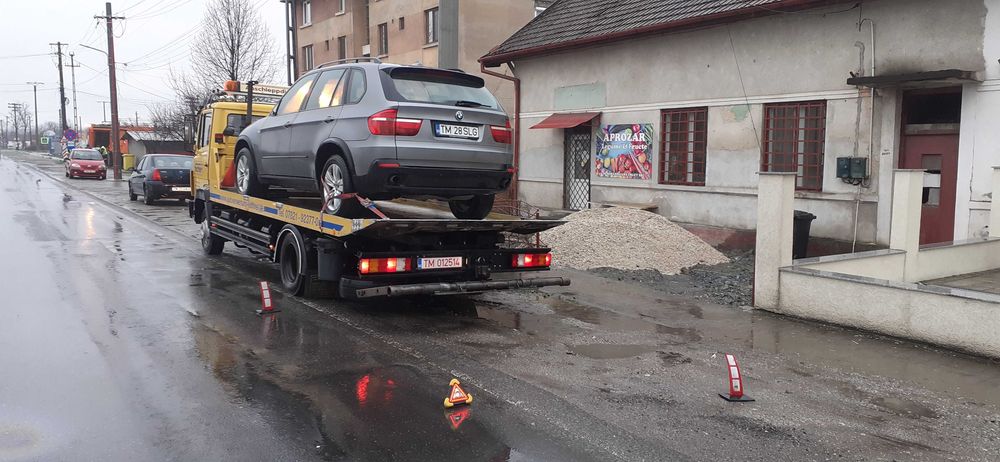 Tractari Auto Platforma 6 locuri Non Stop Indiferent de Locație
