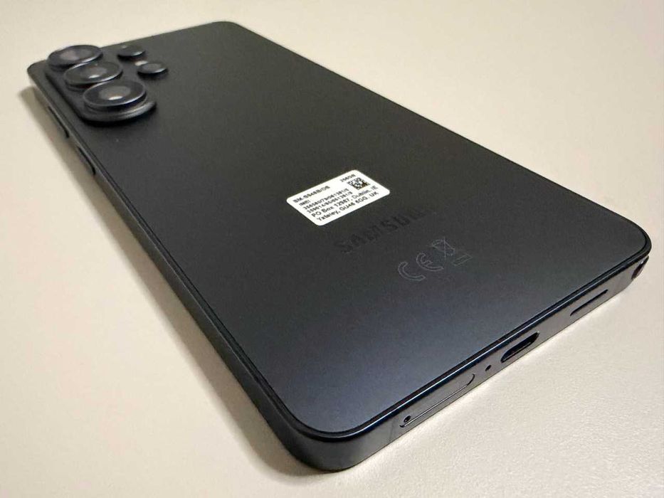 Samsung / Galaxy S26 Ultra / 256 Gb / Black / 40 Incarcari