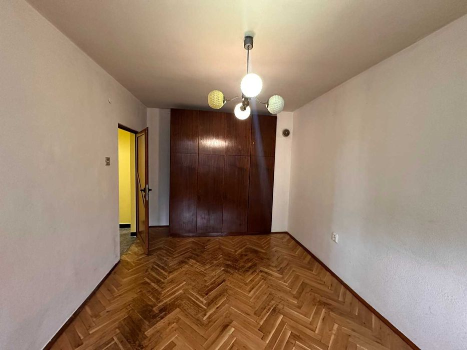 Дава се под наем Двустаен апартамент в София, Хиподрума - 65 кв.м за 500 € - Снимка #2