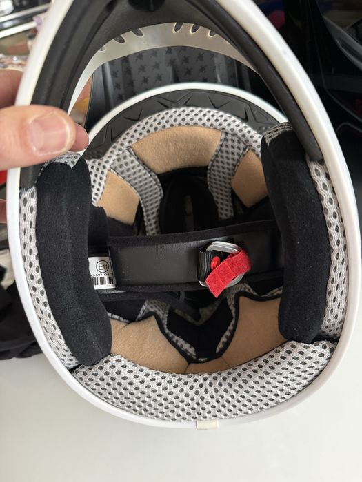 Hebo Carbon Motocross карбонова каска 1100г за крос Xl-61