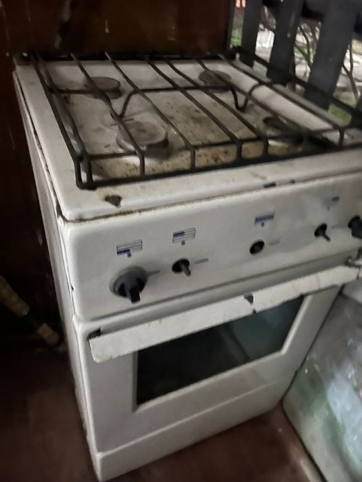 Продается газовыи плиты