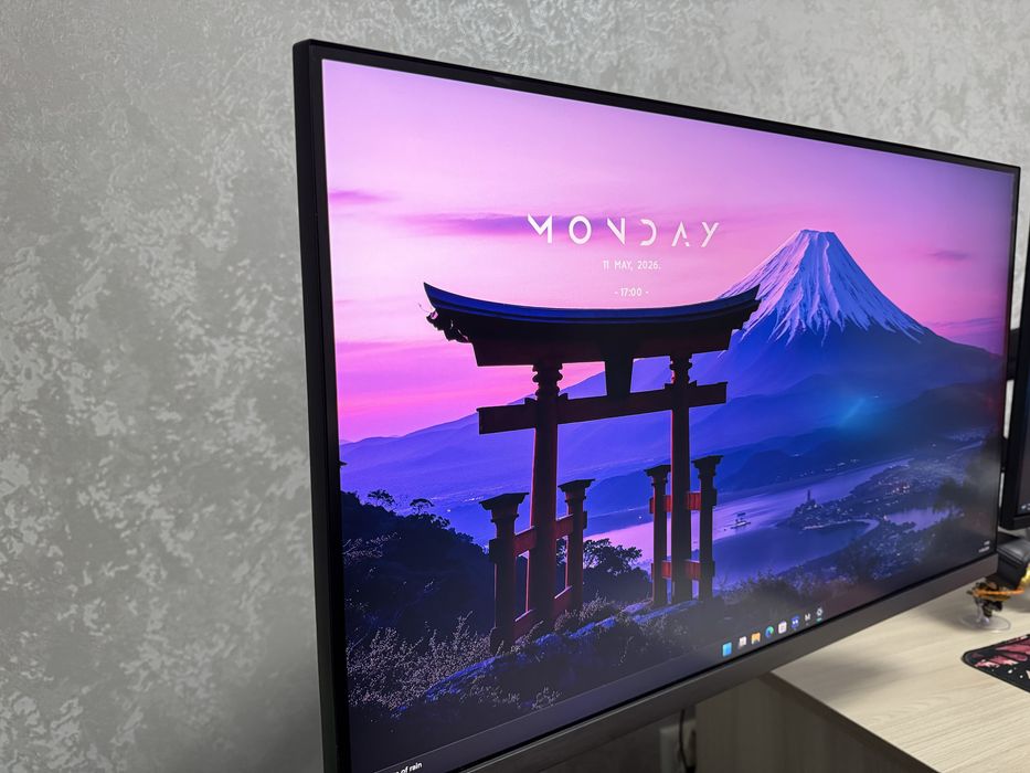 Монитор Samsung