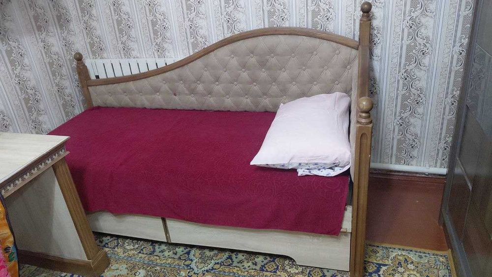 Диван кроват 1 кишилик 2та бир хил