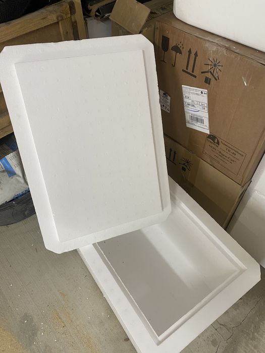 Термоконтейнер из пенопласта