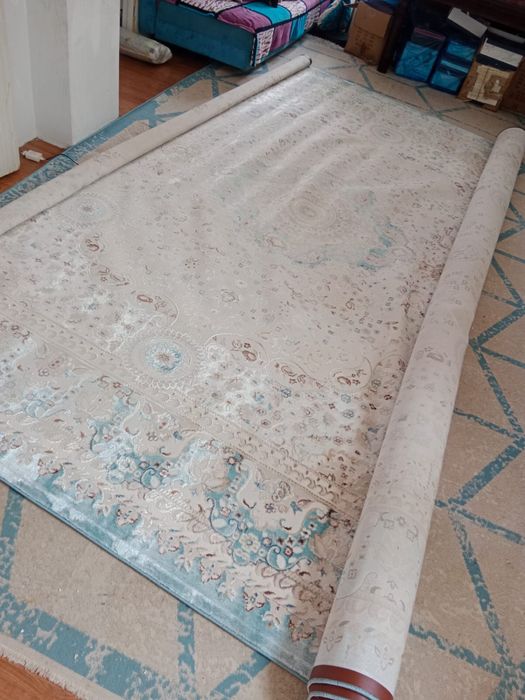 Продам натуральный ковер 6*4 новый