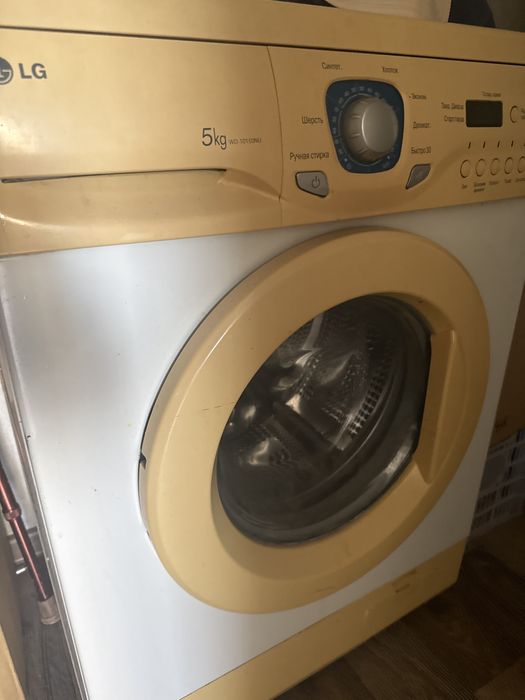 Продам стиральную машинку
