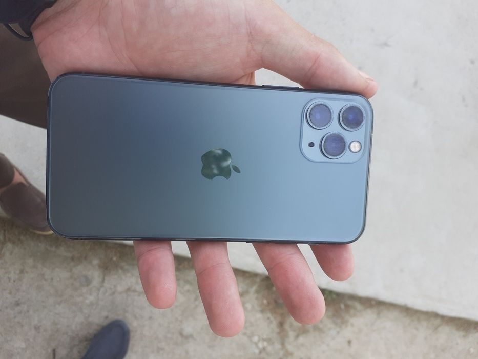 iPhone 11 pro orqa kirishga singan ekran alishgan