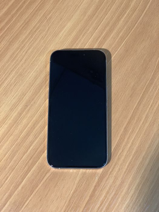 IPhone 15 про White Titaniym