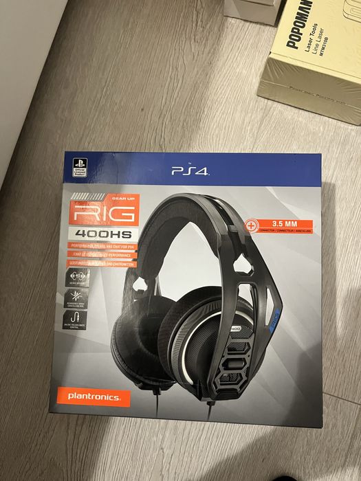 Casti PS4-noi cu fir