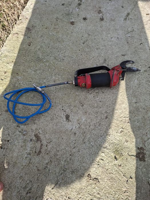 Foarfecă pneumatică Lisam SLY