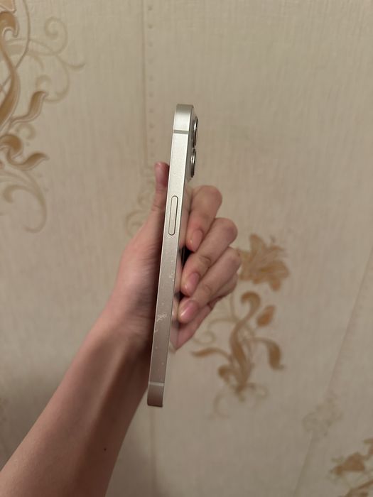 Продается  iPhone 13 (128 гб емкость 77)