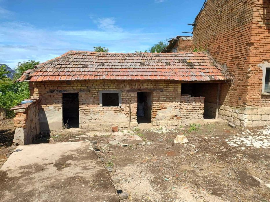 Продава се Парцел в с. Върбица, Област Плевен - 700 кв.м за 15 €/кв.м - Снимка #2