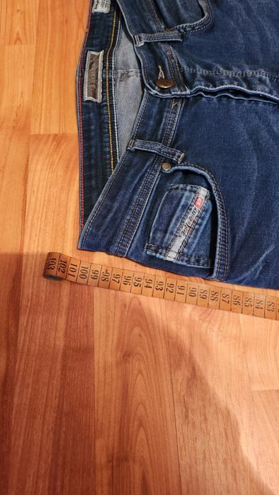 Blugi Diesel slim fit W32