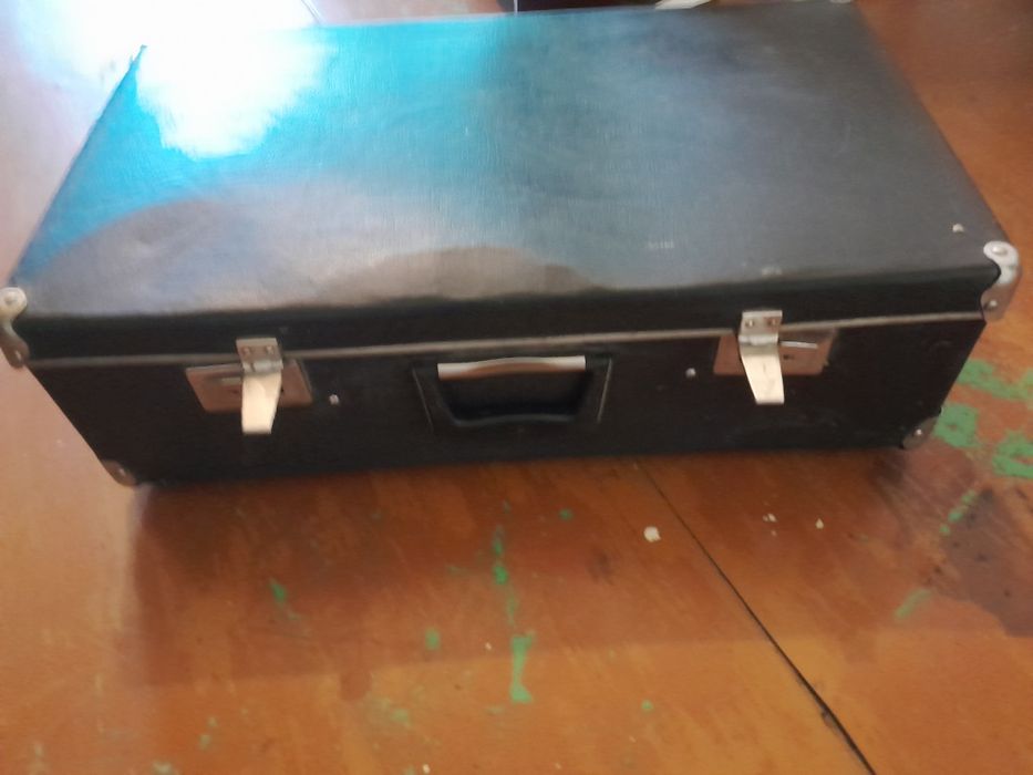 Продаются 2 чемодана советские