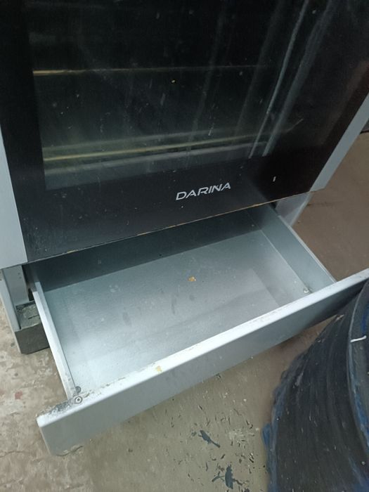 Продаётся электроплита Дарина