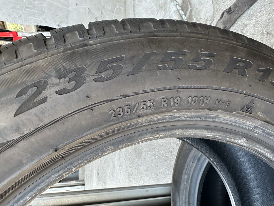 235/65/19 зимни гуми 2 бр Pirelli Scorpion 5-6мм