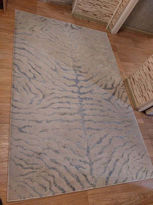 Продам ковер б/у