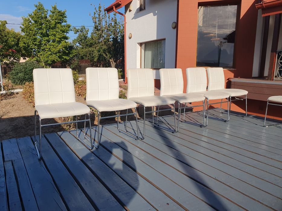 Masă pliabila, scaune lemn sau tapițate