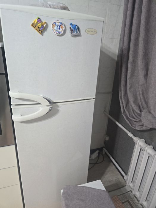 Холодидьник daewoo