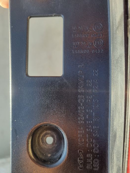 Kia Seltos oʻng tomon orqa fara kia seltos fara