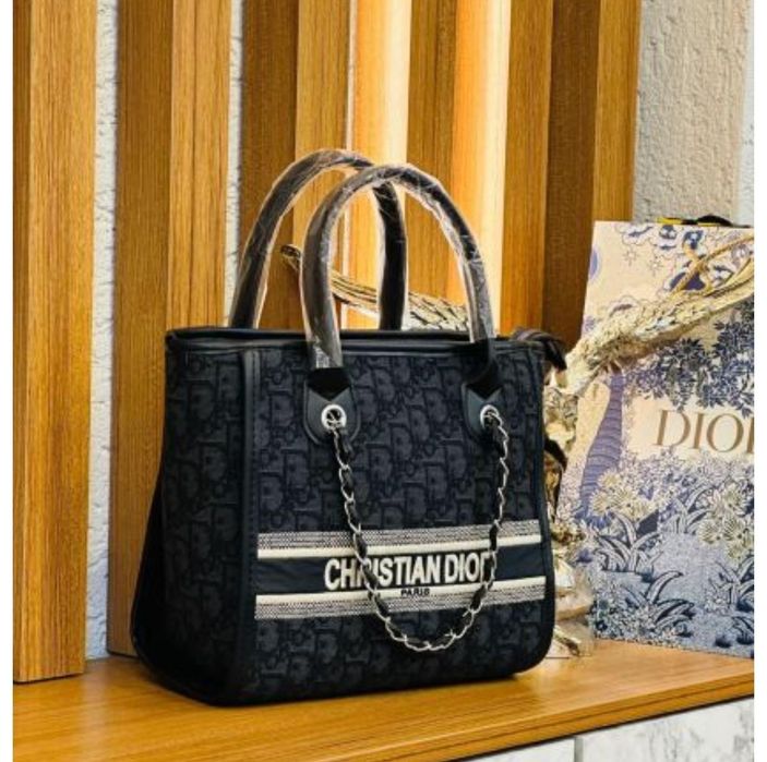 Дамски чанти на достъпни цени