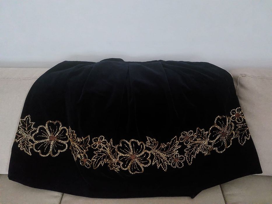 Fusta catifea traditionala